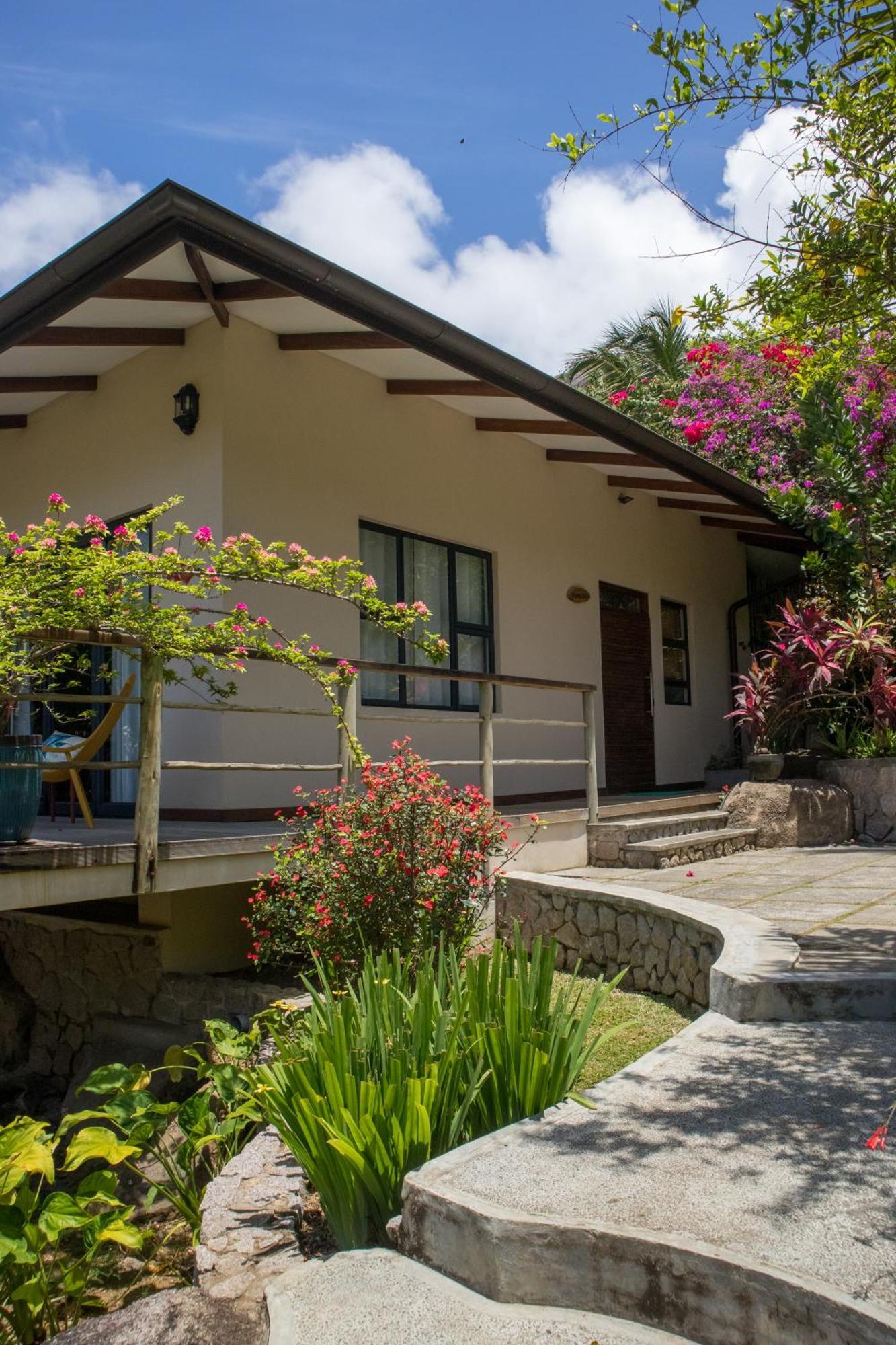 Domaine Desaubin Luxury Villas 塔卡马卡 外观 照片