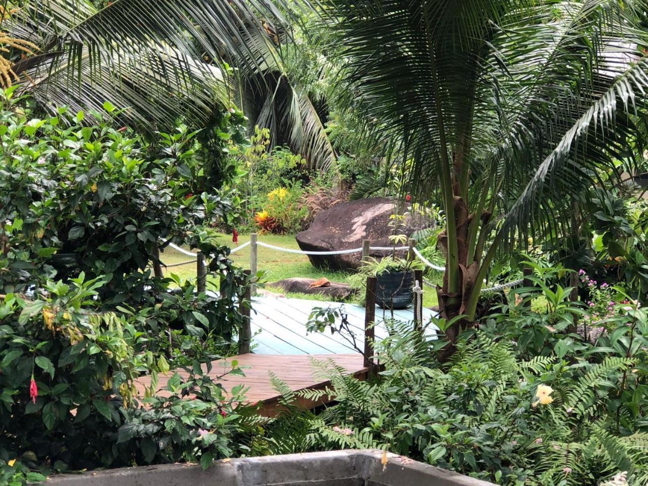 Domaine Desaubin Luxury Villas 塔卡马卡 外观 照片